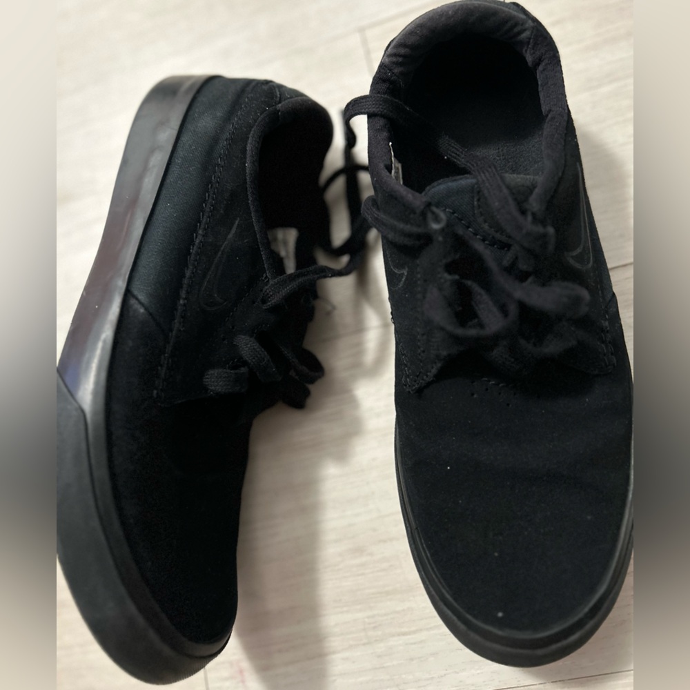 Nike Black Shane Skate Shoes | Size 9.5 | Black

 Great Condition
